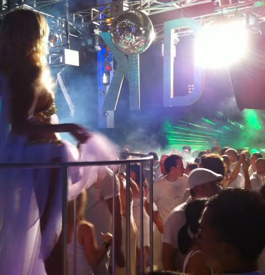  Vida nocturna en Seminyak, Bali